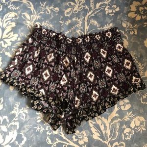 Flowy dark purple Shorts